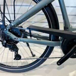 Vélo de ville AEB 890