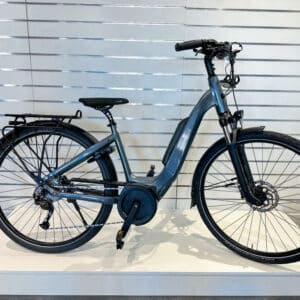 Vélo de ville AEB 800