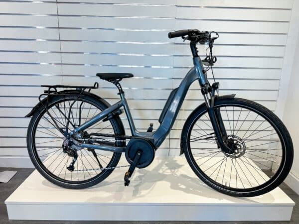 Vélo de ville AEB 800