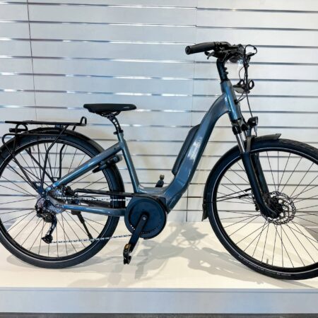 Vélo de ville AEB 800