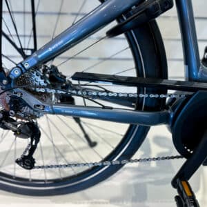 Vélo de ville AEB 800