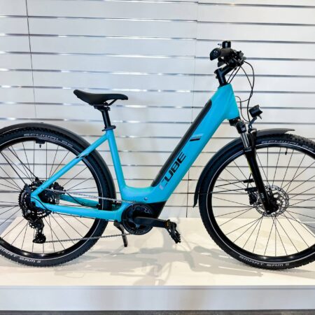 Cube touring hybrid