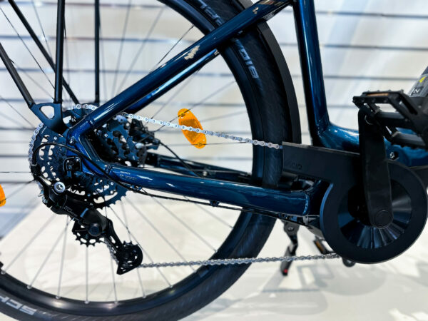Cube touring hybrid – Image 2