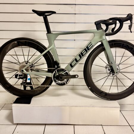 CUBE Lightning aero C68 X SLX