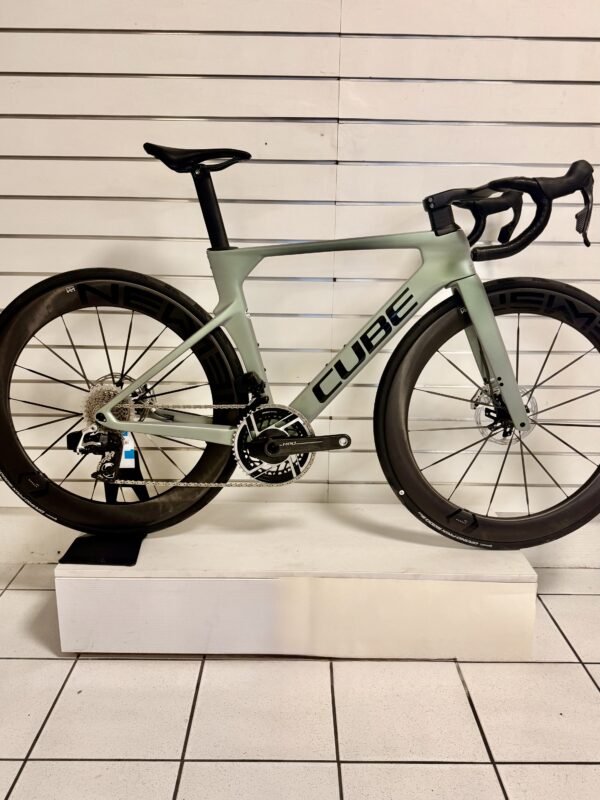 CUBE Lightning aero C68 X SLX
