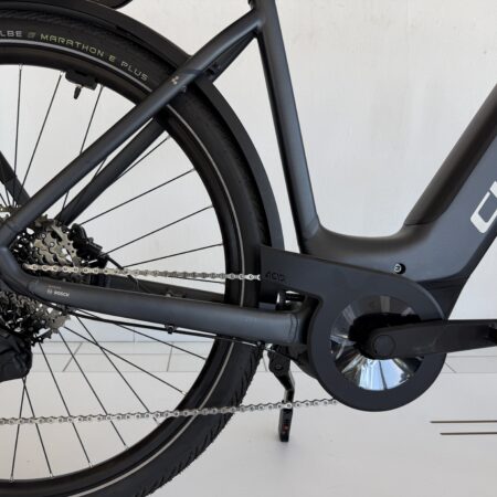 CUBE TOURING HYBRID PRO 625 METALLICGREY