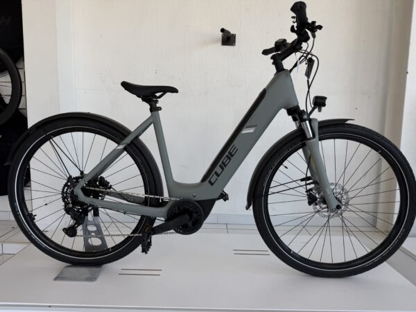 CUBE NURIDE HYBRID PERF 625 ALLROAD